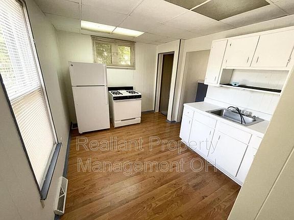 3rd image of 1710 Lincoln Ave