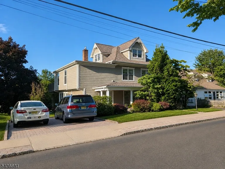 178 E Lindsley Rd #2 — Photo 3