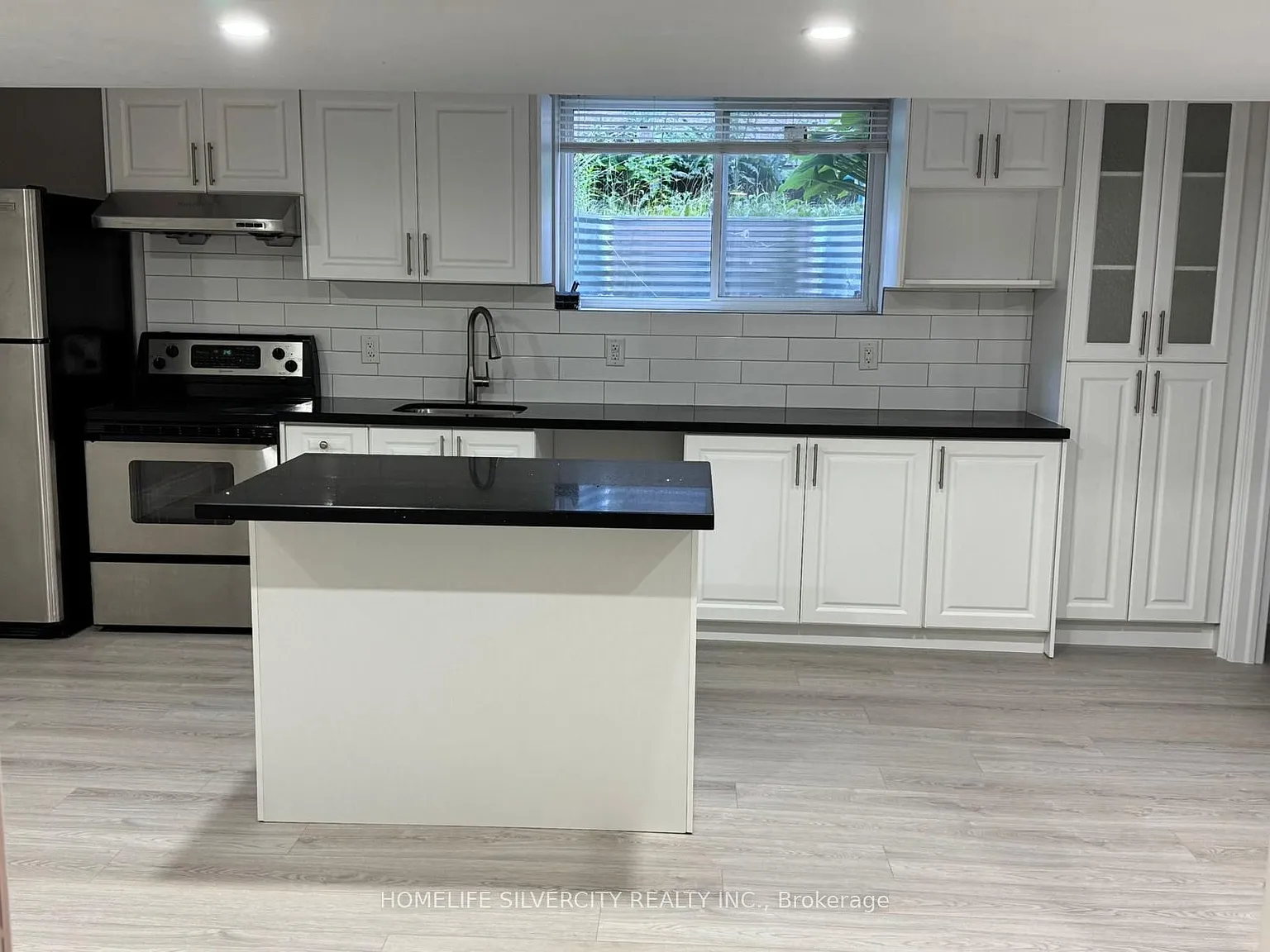 2 bed, $1,800 — Photo 4