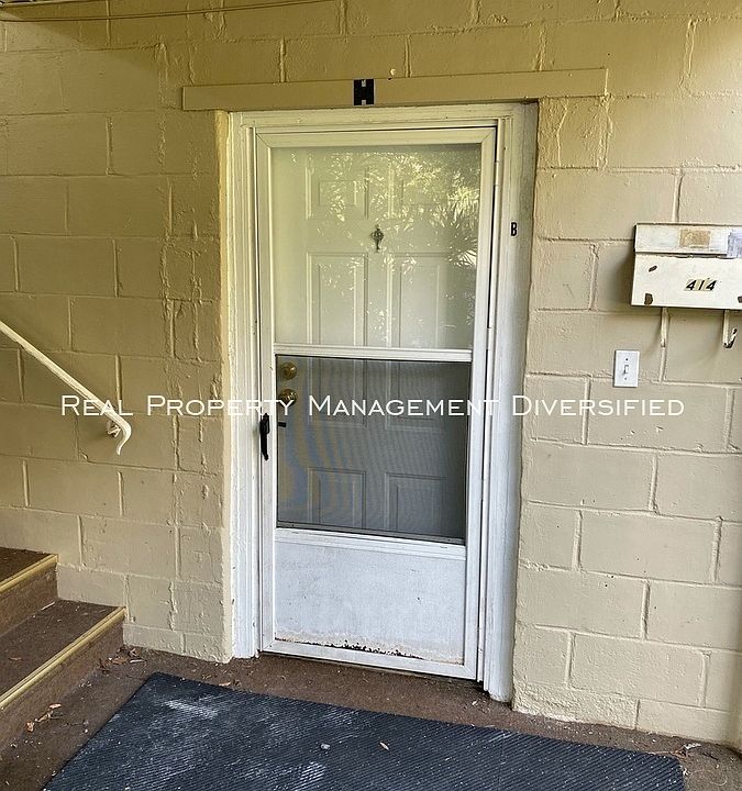 1st image of 414 NE 10th Ave #B