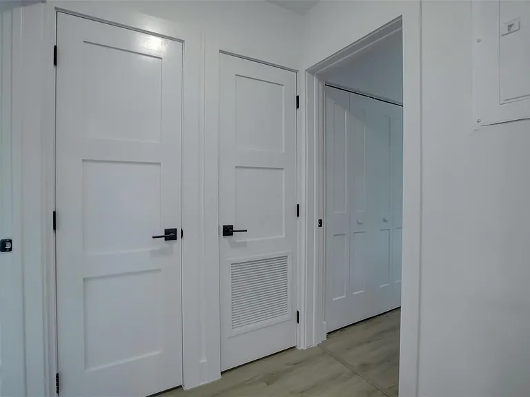 2155 NE 56th Ct — Photo 19