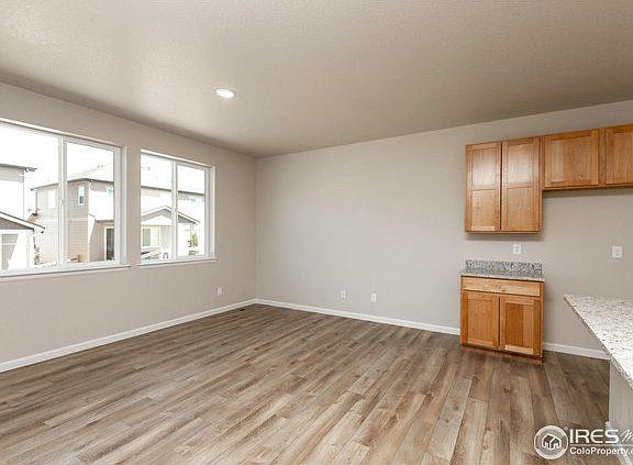 4th image of 1122 103rd Avenue Ct