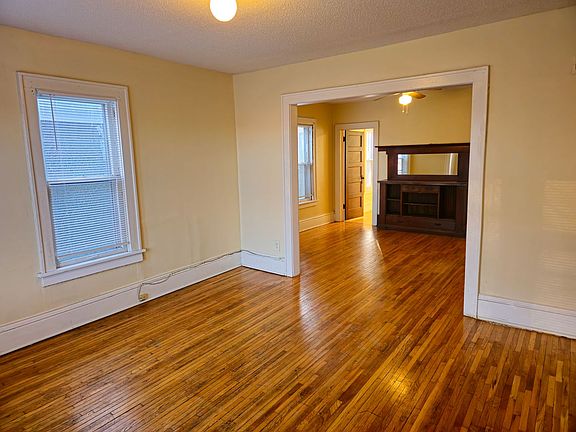 5th image of 2416 4th Ave S #3