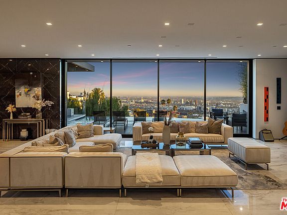 3rd image of 9410 Sierra Mar Pl