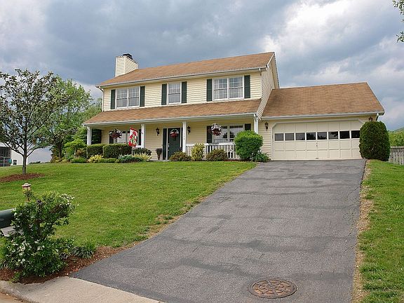 4th image of 1886 Mulholland Cir