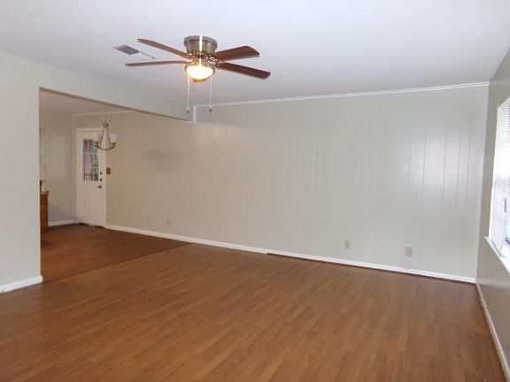 3rd image of 201 Lenwood Dr
