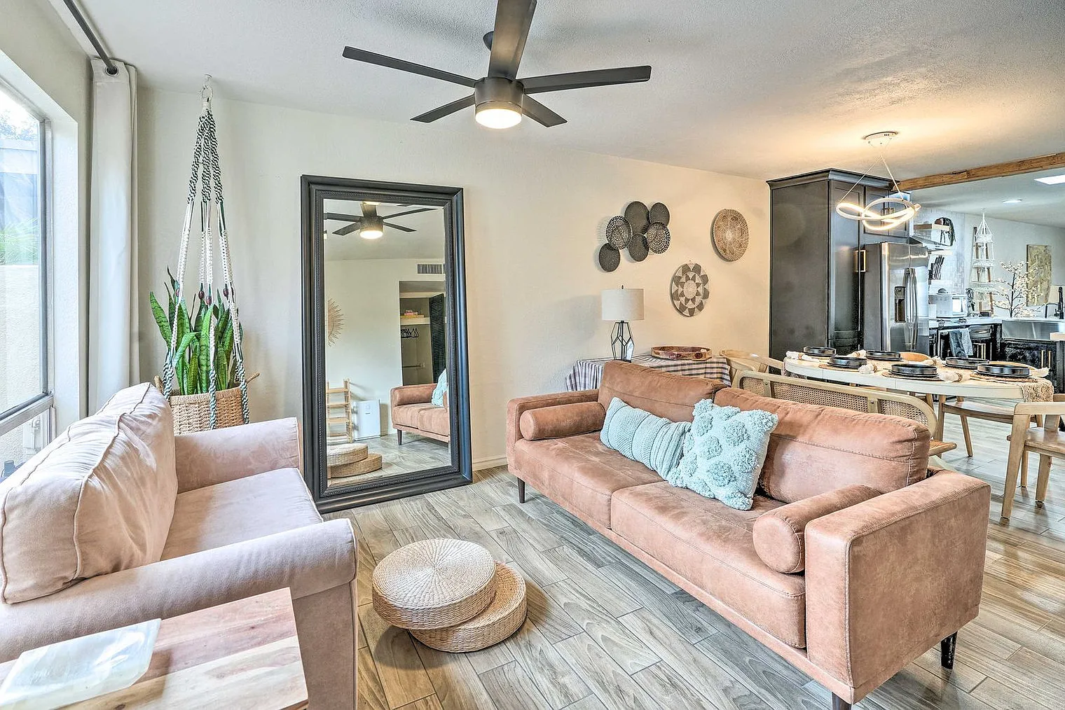 3 bed, 3.0 bath, 1776 sqft, $3,808 — Photo 1