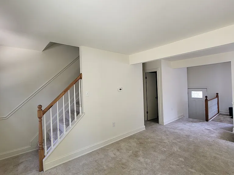 408 Laburnum Rd — Photo 14