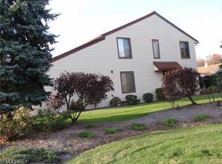 32699 Jefferson Dr #99, Solon, OH 44139