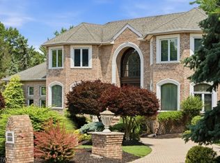 1 Wimbledon Ct, Cedar Grove, NJ 07009