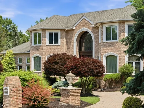 1 WIMBLEDON COURT, Cedar Grove Twp., NJ 07009
