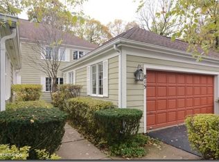 815 Suffield Sq, Lincolnshire, IL