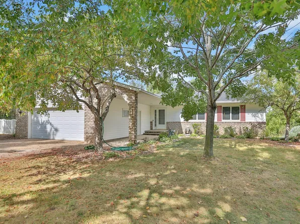 552 Dru Dr, Hudson, WI 54016