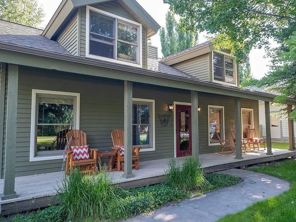 1930 W Homestead Dr