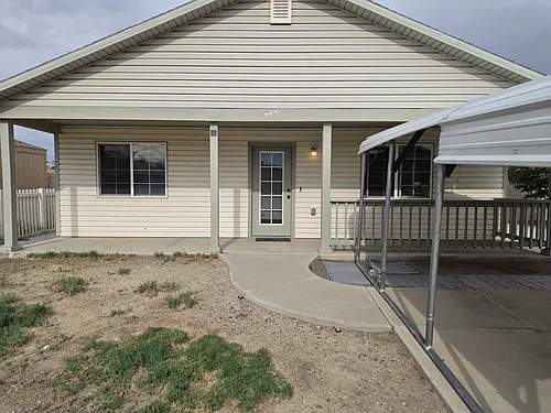 443 Pear Ln Photo 1