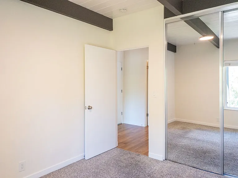 360 Jean St #5 — Photo 15