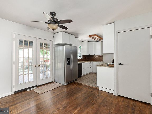 4th image of 11007 Coventry Ln