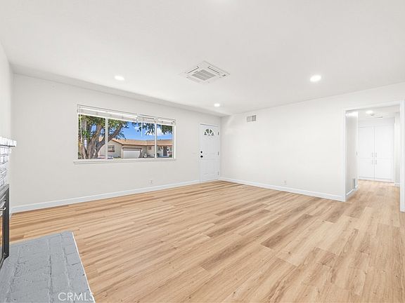 5th image of 710 Balsam Ln
