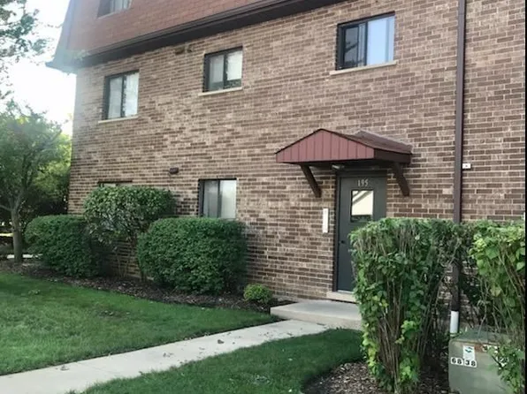 195 W Brandon Ct #A-33, Palatine, IL 60067