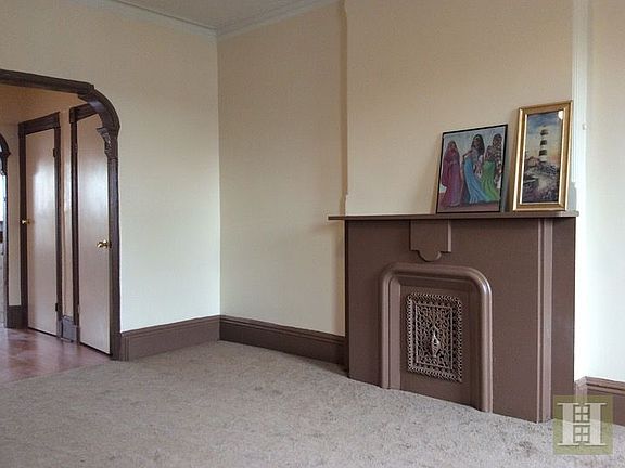 4th image of 462 Putnam Ave APT 4