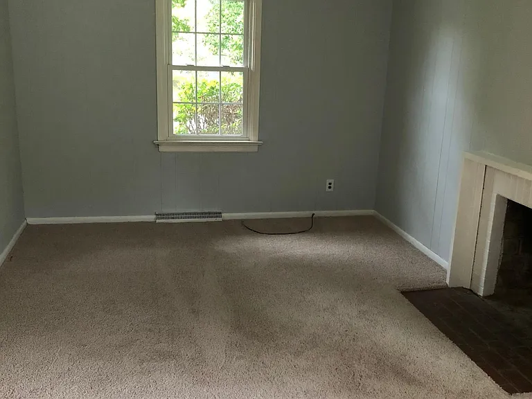 7992 Willow Ave — Photo 5