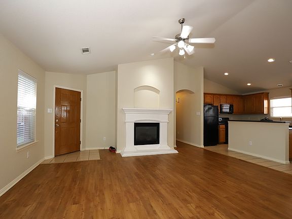 4th image of 11936 Brown Fox Dr