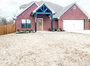 1707 Warwick Cir, Ardmore, OK 73401