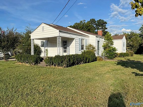 3rd image of 315 Nixon St