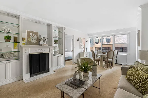 Sold by Compass | media 1