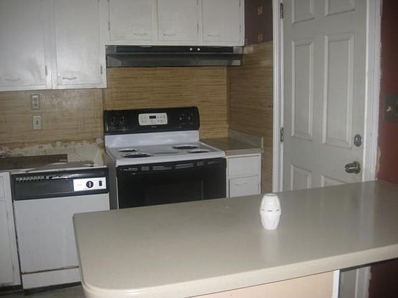 4th image of 1080 Pine Mountain Dr