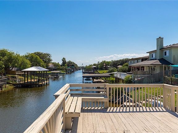 3rd image of 3225 Catcay Dr