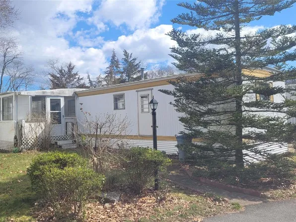 620 #51 Montauk Highway, Westhampton Beach, NY 11978