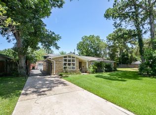 9906 Cedardale Dr, Houston, TX 77055