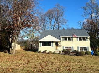 30 Terry Dr, Morristown, NJ 07960