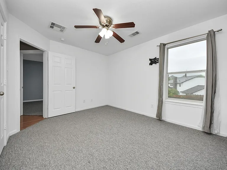 10062 Hillside Bayou Dr — Photo 39