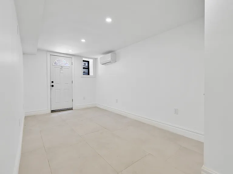 84 Pilling St #1 — Photo 8