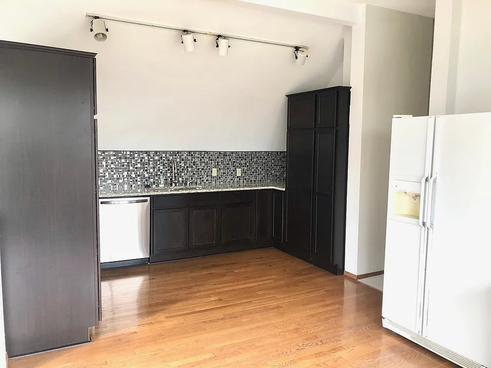 776 Dayton Ave #3