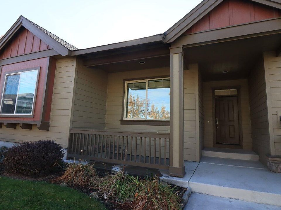 1st image of 540 NW 28th St