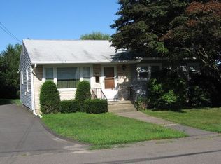 35 Carver St, Waterbury, CT 06708