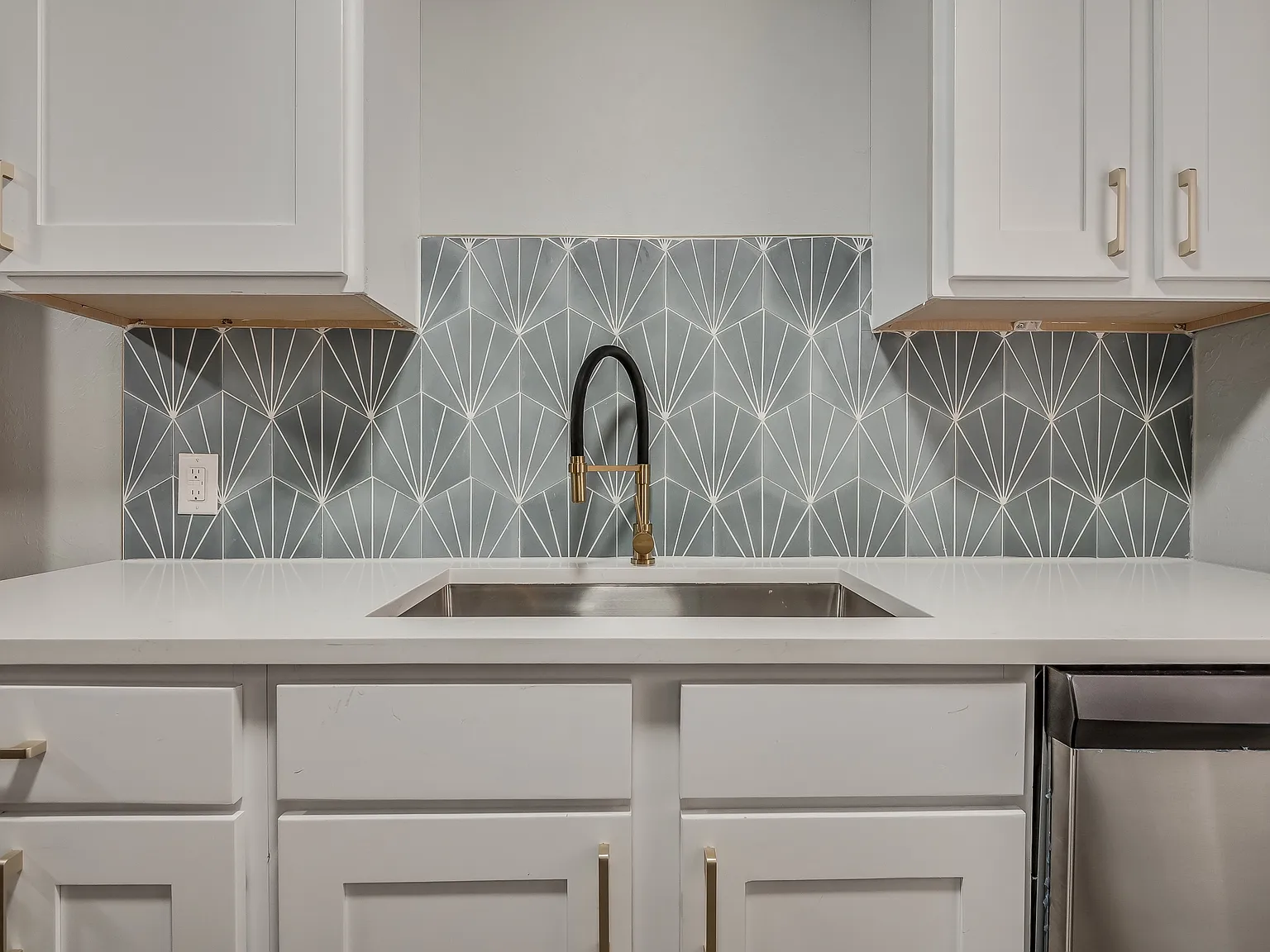 1 bed, 750 sqft, $1,199 — Photo 4