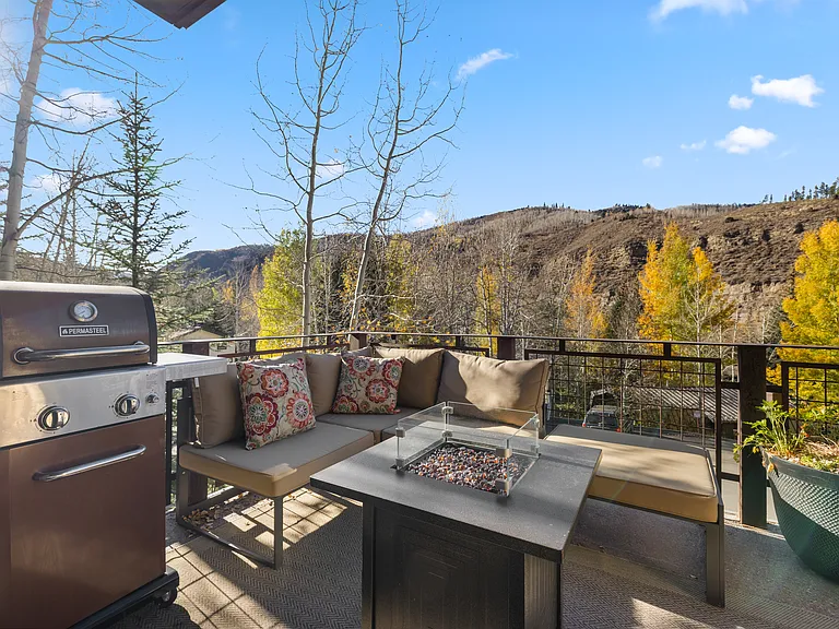 2614 Larkspur Ln #E — Photo 5