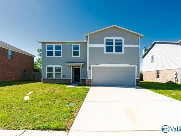 176 Bermuda Lakes Dr, Meridianville, AL 35759