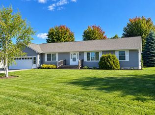 79 Williams St, Saint Ignace, MI 49781
