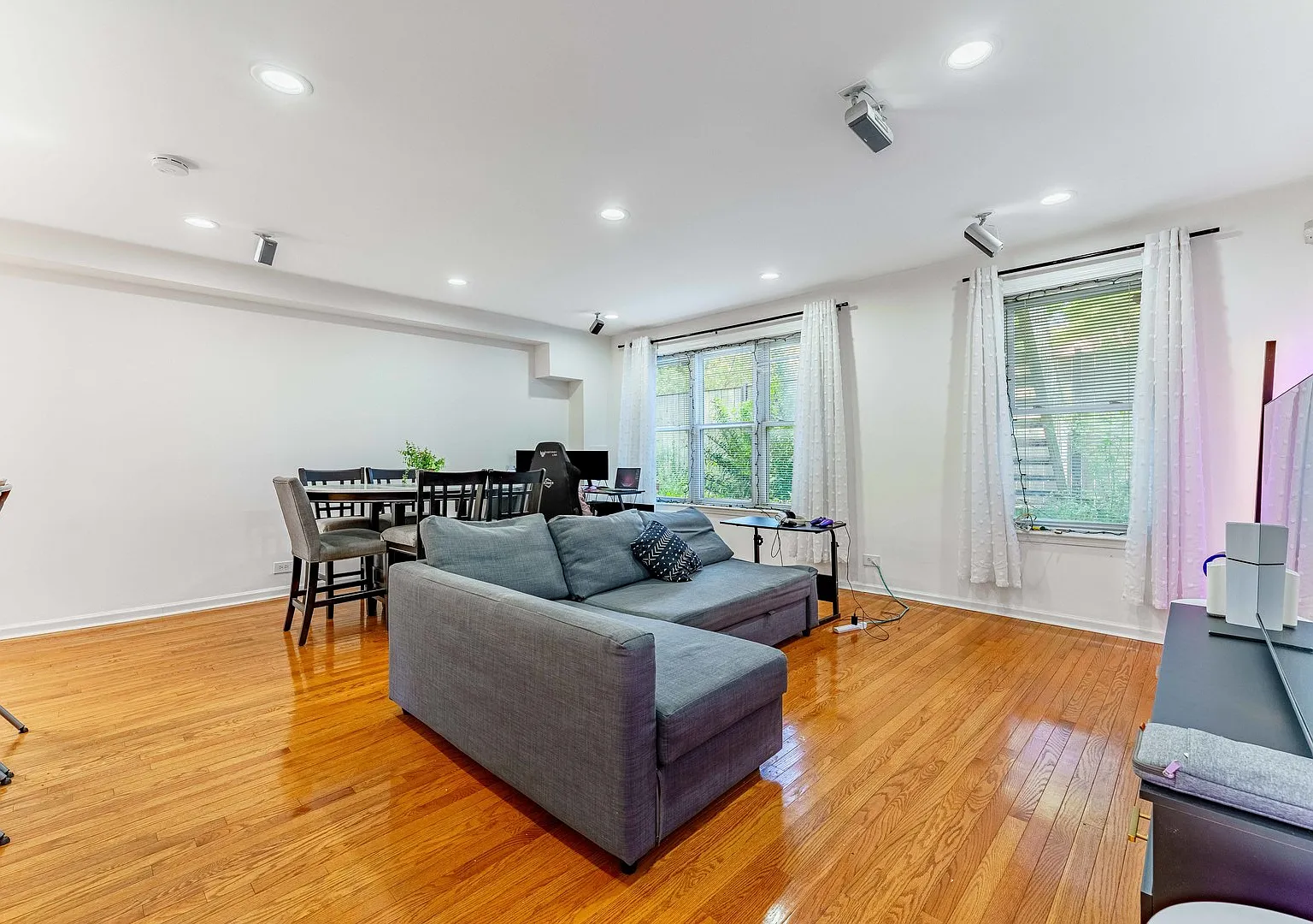 2 bed, $1,500 — Photo 3