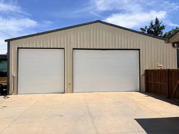 1200 Parrish Rd, Great Bend, KS 67530