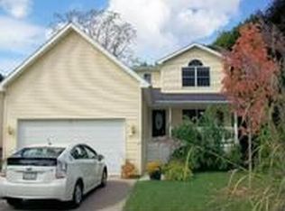 150 Mayfield Ave, Crystal Lake, IL 60014