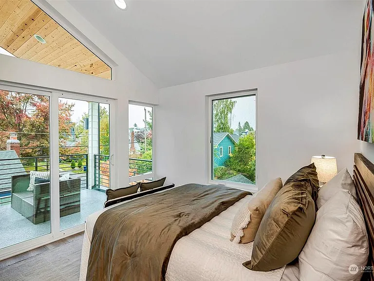 8052 Mary Ave NW #B — Photo 5