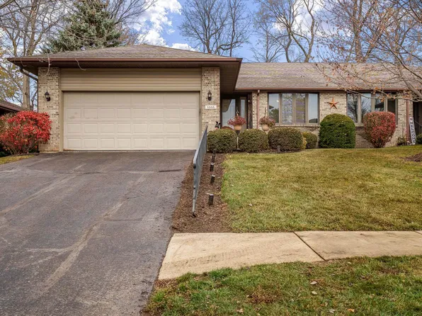 6666 Sandalwood Close, Rockford, IL 61108
