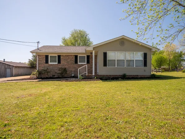 213 Smith Cir, Loretto, TN 38469