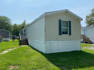 107 Tidd Cir, Farmington, NY 14425